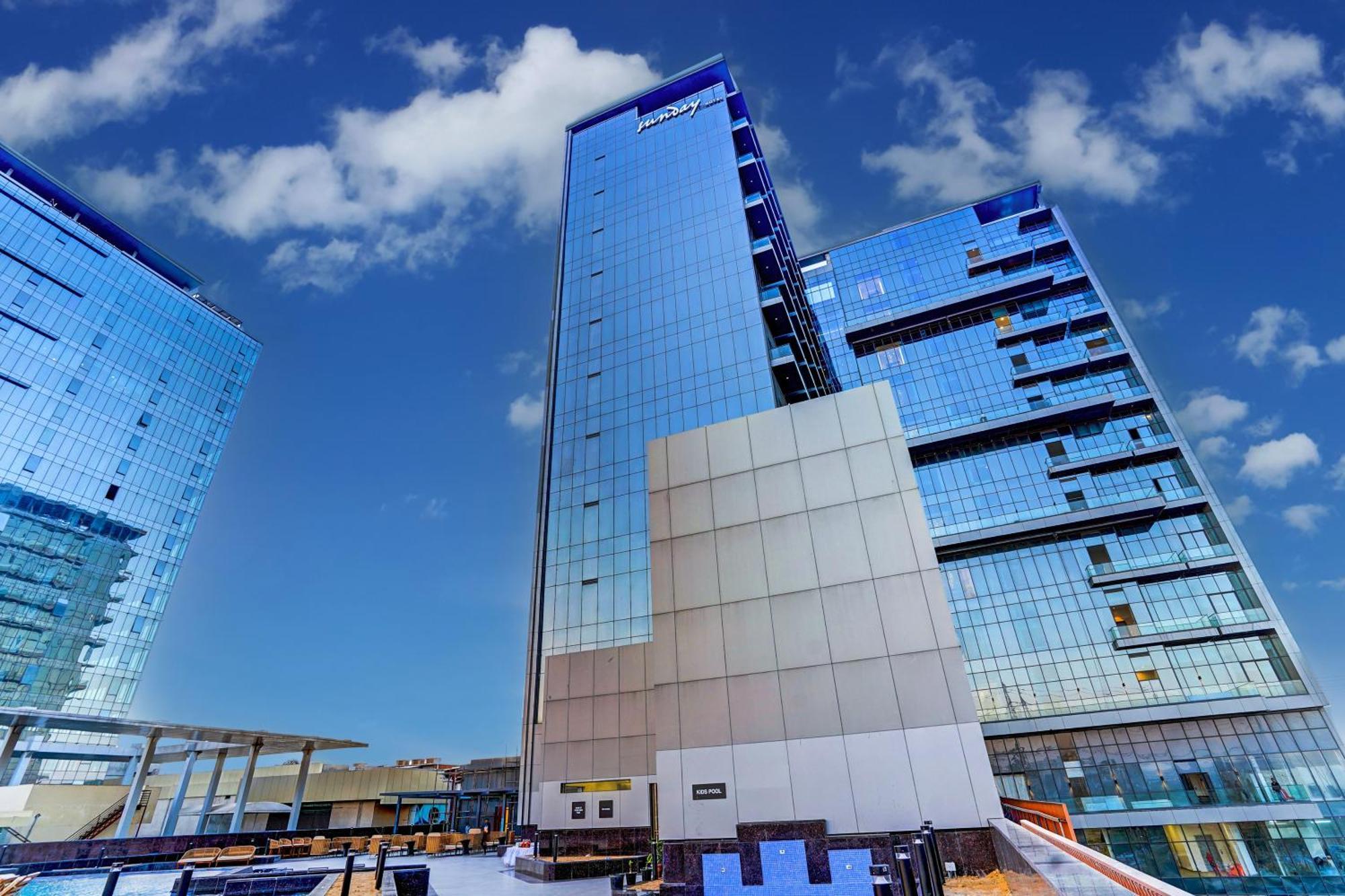 Sunday Hotels And Residences Gurgaon Exterior photo